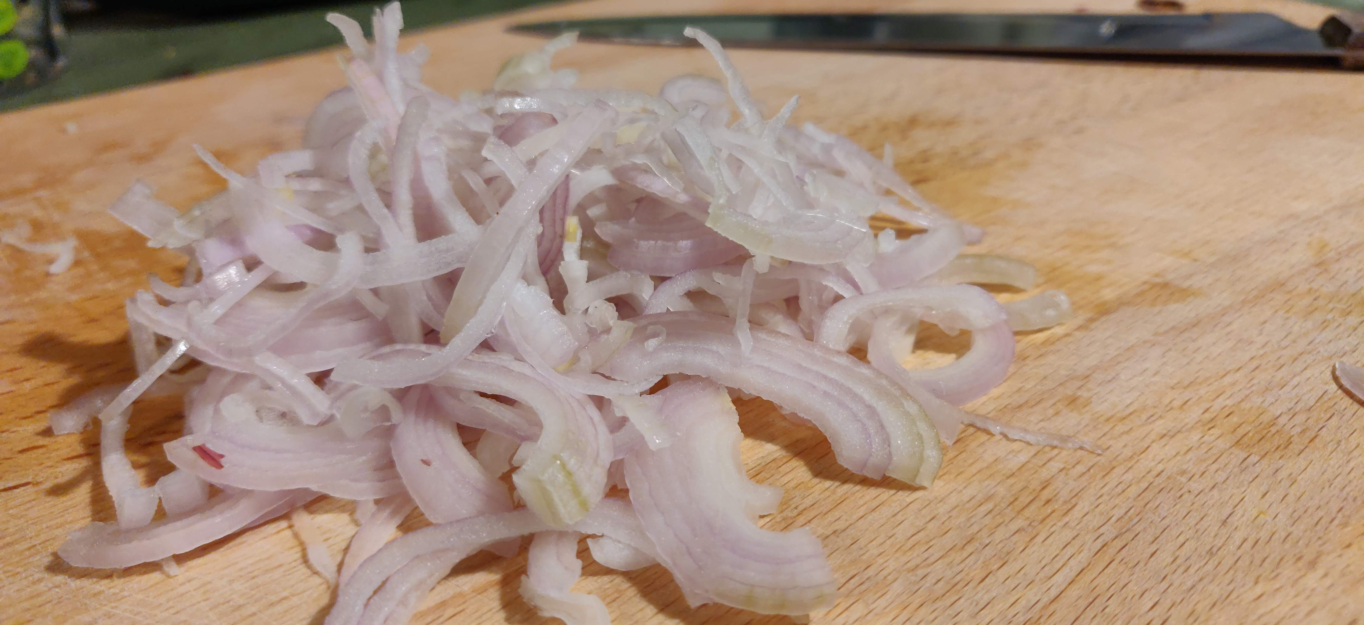 I love the subtle purple in shallots